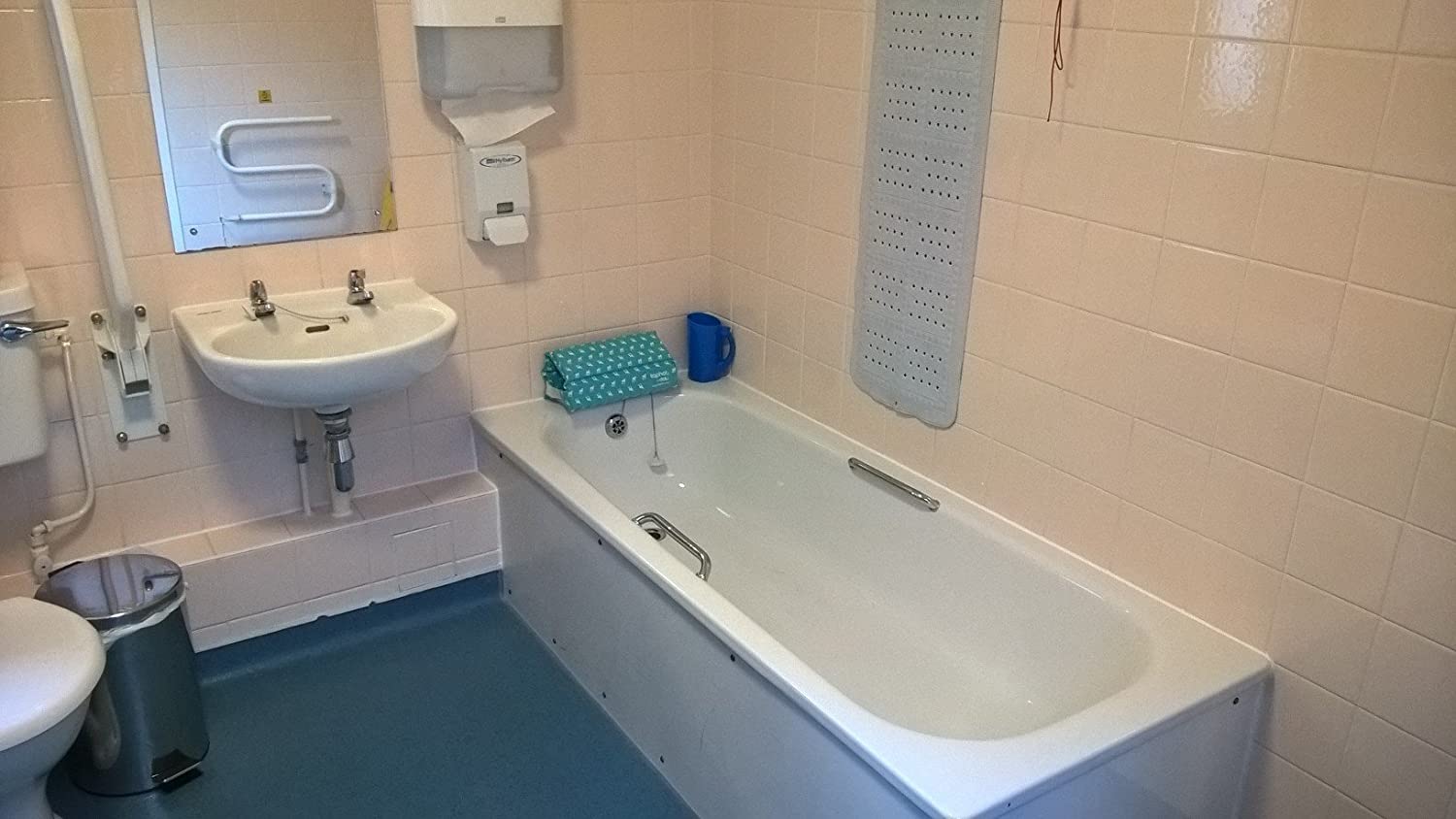 Bath Tap Cover for Kids. Soft, Padded EVA Foam - Image 4