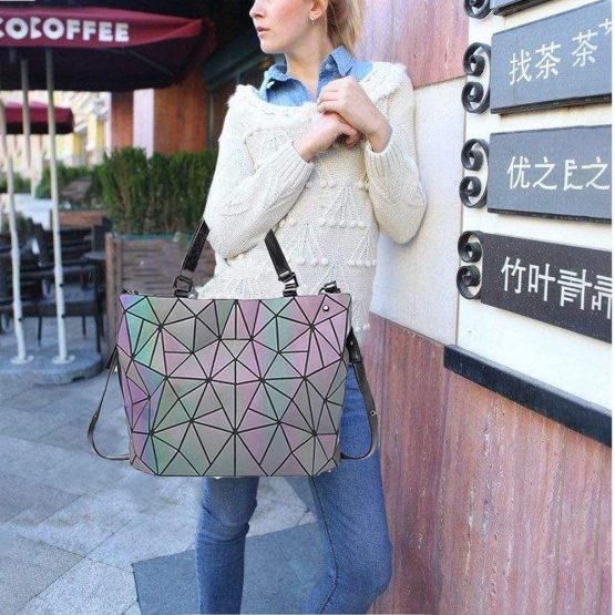 Fashion Top-Handle Women Geometric Luminous Holographic Purses and Handbag Luminous Geometric Bag Flash Reflactive Shard Lattice Tote Bags Cross Body Bag for Women and Girls - Image 4