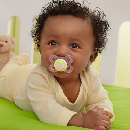 MAM Day & Night (2+2) SkinSoft Silicone Soothers 0-6 months, 4 pieces, 2 travel boxes - Image 4