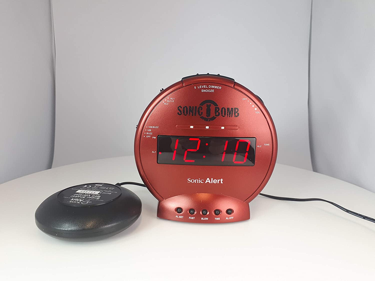 Geemarc SA SBB500SSRI Sonic Bomb Alarm Clock Red BigaMart