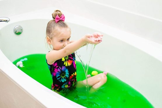 Ryan’s World Slime Baff Green from Zimpli Kids, Turns water into gooey, colourful slime, Children’s Christmas Gifts, Craft Kit - Image 3