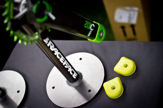 Race Face Boot CRANKS Next/SIXC - Image 3