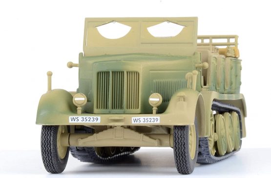 Corgi CC60013 Sdkfz 7 Artillery Tractor – Tunisia 1943 Classic - Image 3