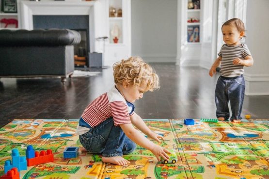 Prince Lionheart Everywhere Play Mat,Double-Sided Padded Play Mat,Durable, 201cm x 180cm - Image 4