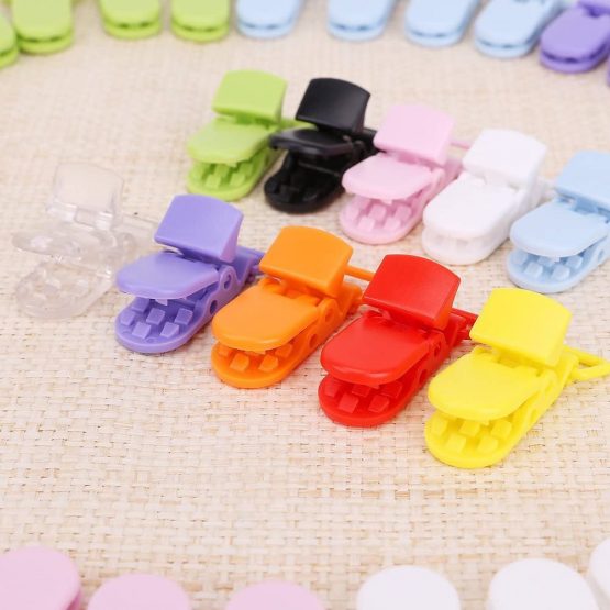 VORCOOL 50pcs 10 Colors T-shape Plastic Baby Dummy Pacifier Clips Badge Clips Bib Holders (Random Color) - Image 4