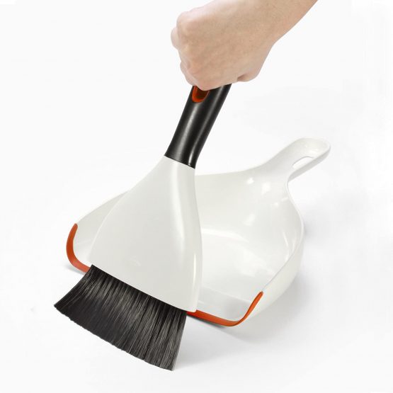 OXO 1334480 Good Grips Dustpan & Brush Set - Image 3