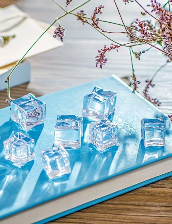 VGOODALL Dotters Clear Fake Ice Cubes, 20PCS 2.5cm Plastic Ice Cubes Clear Acrylic Fake Ice Cubes Decorative Crystal Ice Rocks for Display Photography Props Wedding Centerpiece Vase Fillers - Image 3