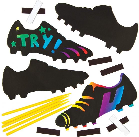 Baker Ross EF599 Football Boot Scratch Art Magnets (Pack of 10) Black