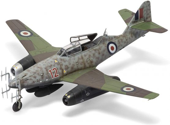 Airfix A04062 Messerschmitt Me262-B1a Classic Kit - Image 2