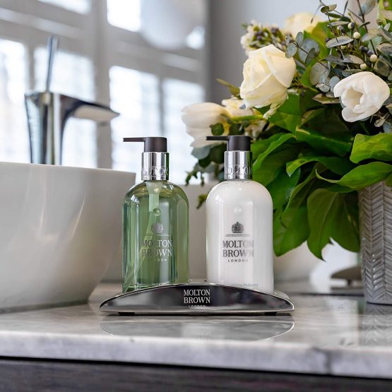 Molton Brown Refined White Mulberry Hand Wash 300 ml - Image 4