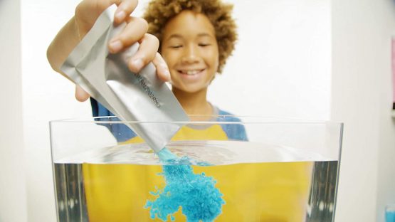 Crackle Baff from Zimpli Kids, 6 Bath Pack, Make your water Crackle, Pop & Change Colour, Christmas Gift for Children - Image 3
