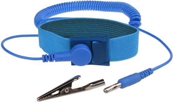 Anti Static Wrist Straps - 3 Pack - Reusable Anti-Static Wrist Straps equipped with Grounding Wire and Alligator Clip - Enables you to Ground Yourself while working on Sensitive Electronics (2x Blue + 1x Black, 3 Pack) - Image 2