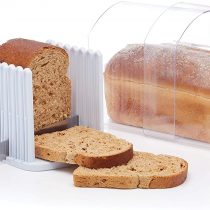 KitchenCraft Stay Fresh Expanding Bread Keeper - Bread Bin with Bread Slicer Guide, In Gift Box, Plastic - Large