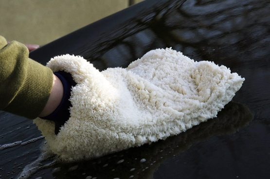 Glart 44WH microfiber glove for car wash: better than a car wash sponge, microfiber cloth, polishing cloth for car, motorcycle, bicycle, shiny windows and exterior, White - Image 3