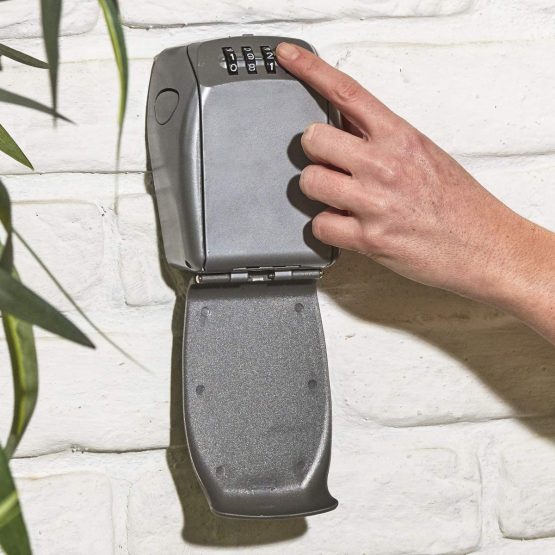 MASTER LOCK Certified Key Safe [Reinforced Security] [CNPP Certification] [Weatherproof - Outdoor] [Wall Mounted] - 5415EURD - Key Lock Box - Image 4