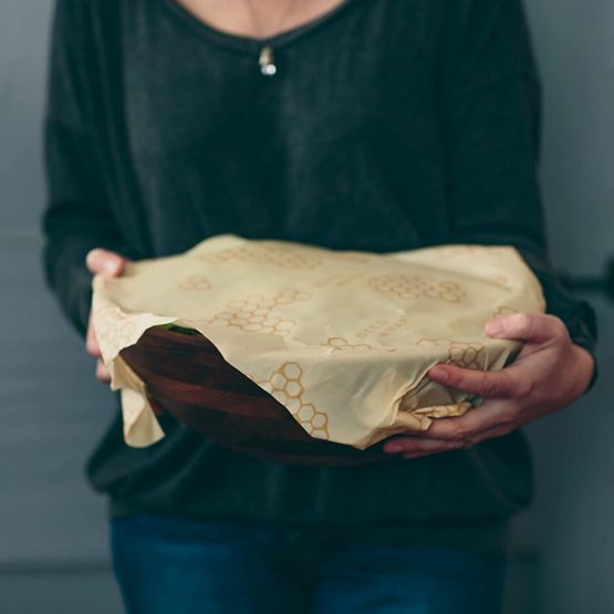 Bee’s Wrap Set of 3 Wraps - Large (33 x 35 cm), Beige - Image 3