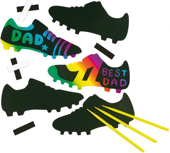 Baker Ross EF599 Football Boot Scratch Art Magnets (Pack of 10) Black - Image 3