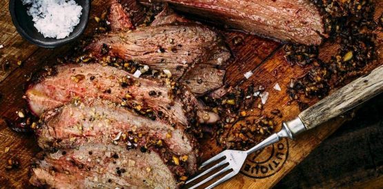Weber 17663 Smoking Wood Chips, Beef, Black, 30.5 x 27.2 x 15.2 cm - Image 4