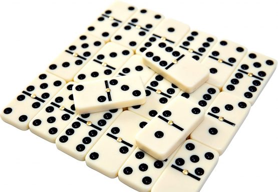 Jaques of London Dominoes | Luxury Dominoes Set for Adults & Kids Dominoes | Traditional Dominoes Game in Tin Box | Since 1795 - Image 2