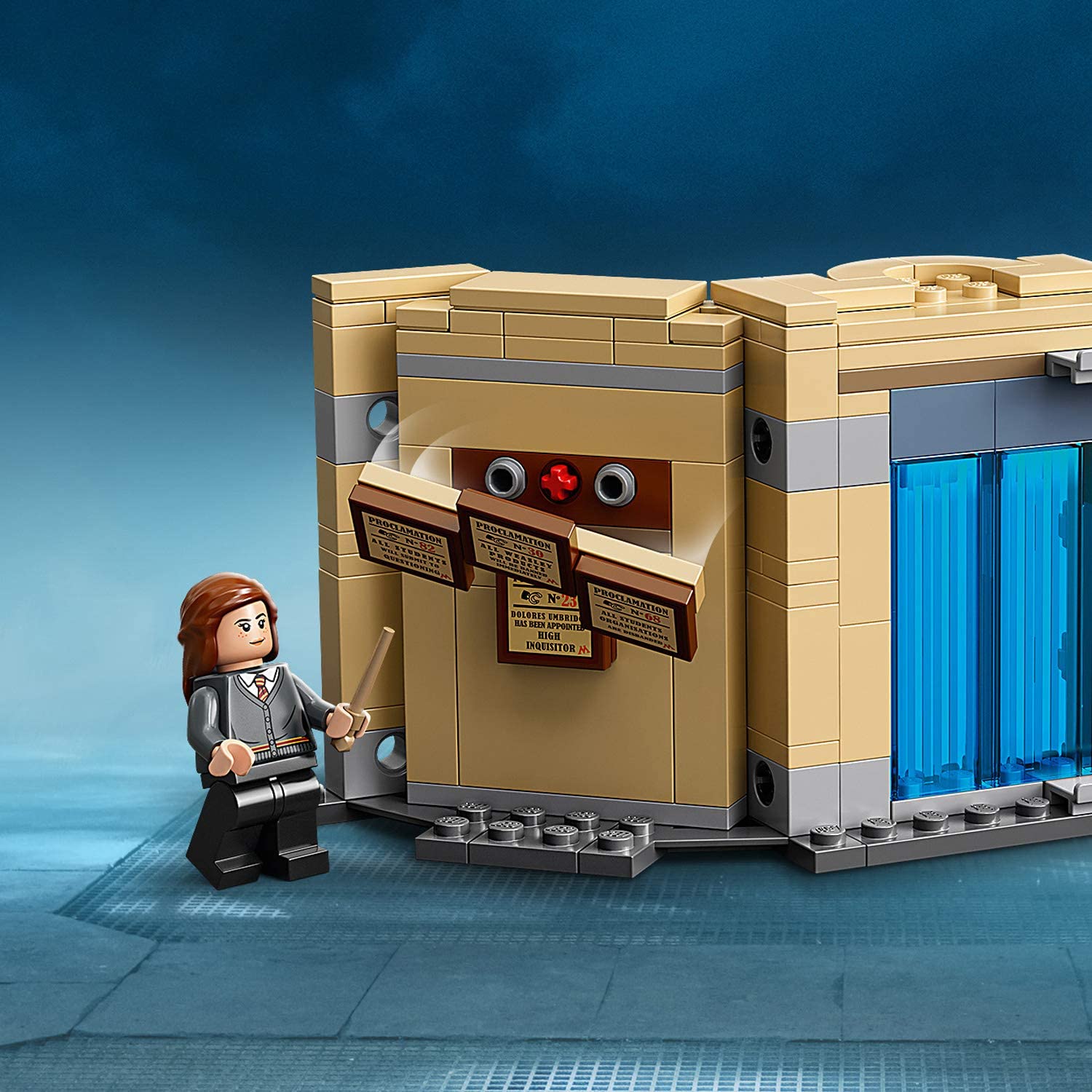 LEGO 75966 Harry Potter Hogwarts Room of Requirement Building Set, Multicolor - Image 4