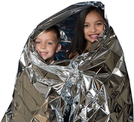 MIXIAO Emergency Thermal Blankets, Survival Reflective Thermal First Aid Foil Blanket (Silver,3 Pack) - Image 3