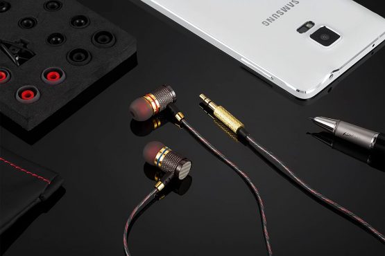 Betron YSM1000 Earphones, In-Ear Wired Headphones with Bass Driven Sound, Tangle-Free Wire, Noise Isolating - Image 3