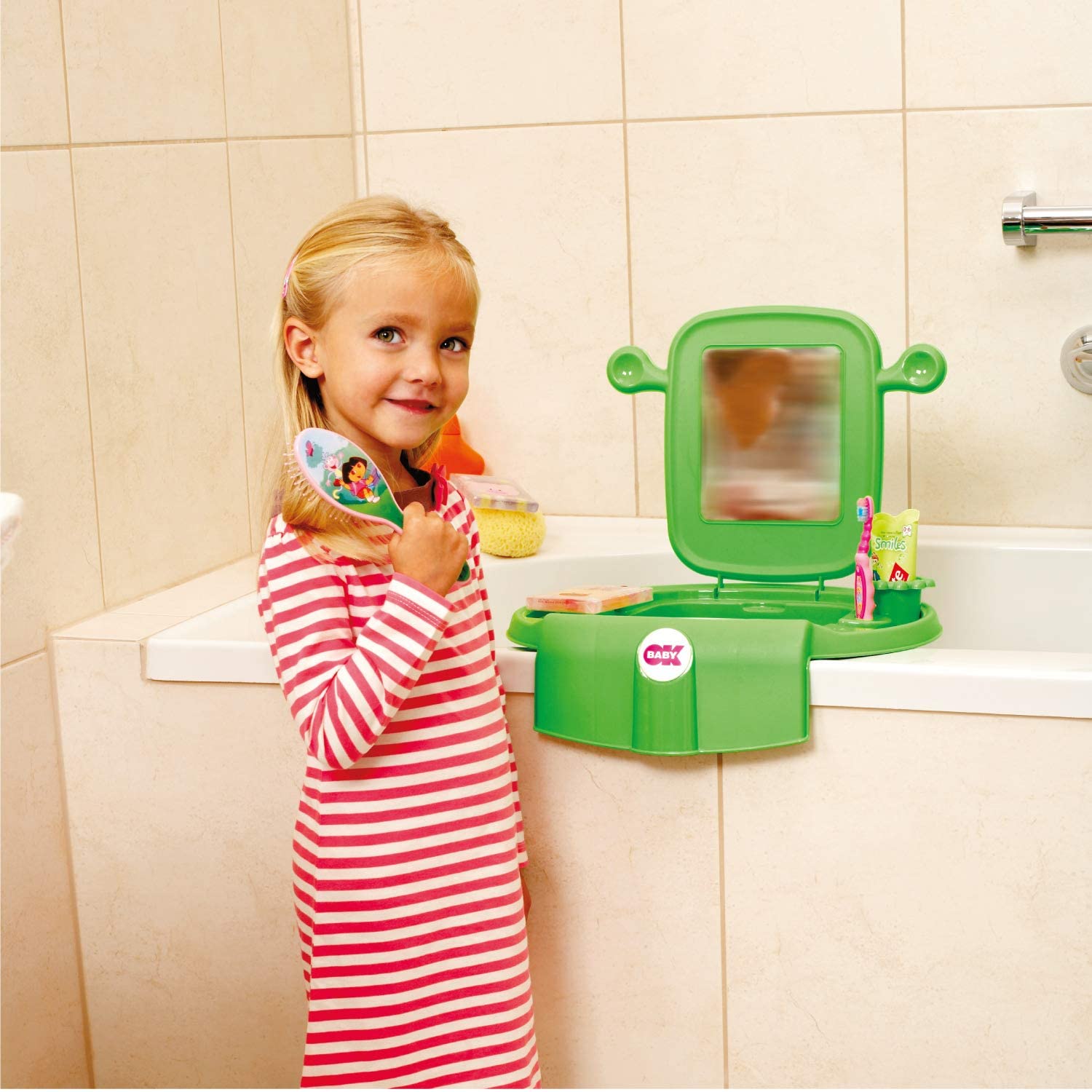 OKBABY Space - Mini Washbasin for Children Attaches to Bathtub or Bidet - Fuchsia, Fucsia, 13 cm (W) x 39 cm (L) x 40 cm (H) - Image 4