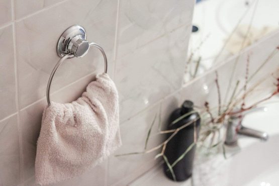 MaxHold No-Drilling/Suction Cup Round Towel Ring - Vaccum System - Stainless Steel Never Rust - for Bathroom & Kitchen - Image 2