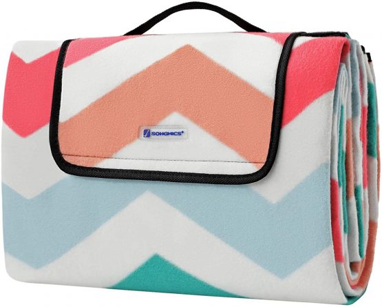 SONGMICS Picnic Blanket, 150 x 200 cm, Outdoor Beach Blanket for Camping, Park, Yard, with Waterproof Backing, Foldable, Red Wave Pattern GCM07KW