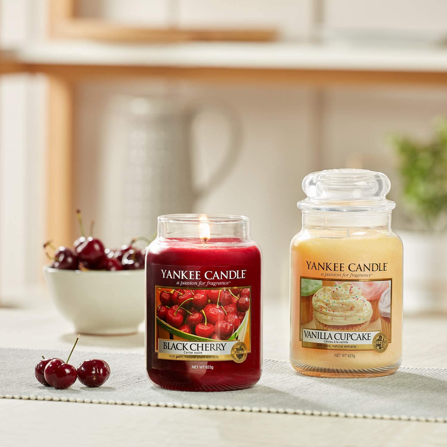 Yankee Candle Scented Candle, Yellow, large jar candle - Image 4