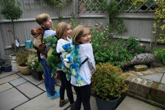 Great Gizmos WY0005NHM Blue/Green Natural History Museum Triceratops Dinosaur Children's Backpack - Image 3