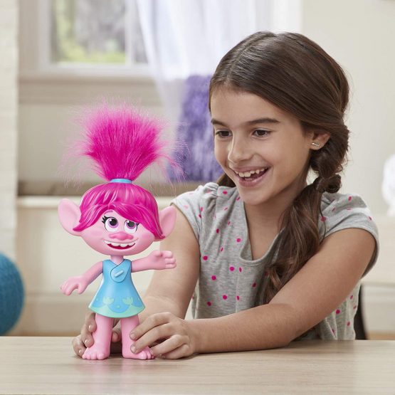DreamWorks Trolls World Tour Superstar Poppy Doll, Sings Trolls Just Want to Have Fun, Singing Doll, Toy for Kids 4 and Up - Image 4