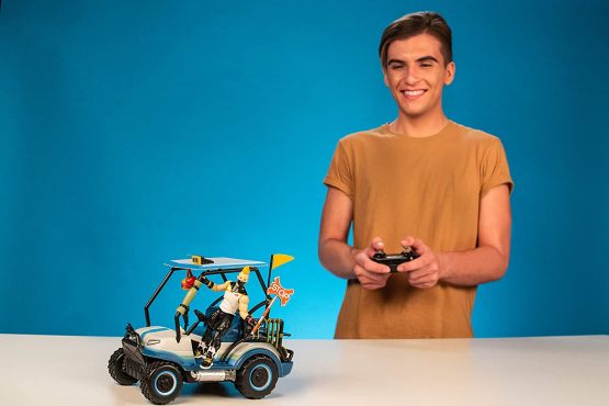Fortnite FNT0118 ATK Vehicle with Figure (RC) - Image 3