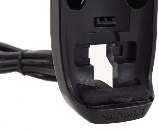 Garmin 010-12525-02 inReach SE+ and Explorer+ Powered Mount with Suction Cup - Image 3