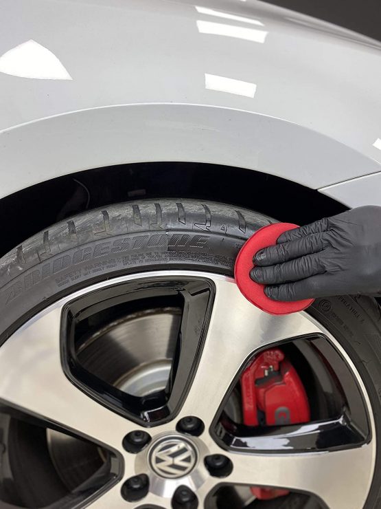 Gtechniq T2 Tyre Dressing 250ml - Easy Apply Durable Non-Sling Formula - 100% Biodegradable, Prevents Fading, Cracking, Hardening of Tyres - Repels Dirt and Grime, Anti Degradation Ingredients - Image 3