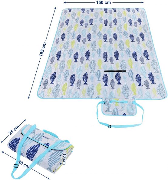 SONGMICS GCM80UW Washable Outdoor Picnic Blanket Foldable to Bag with Shoulder Strap, Lightweight Camping Blanket, Ideal for Travel, Insulated 195 x 150 cm - Image 3