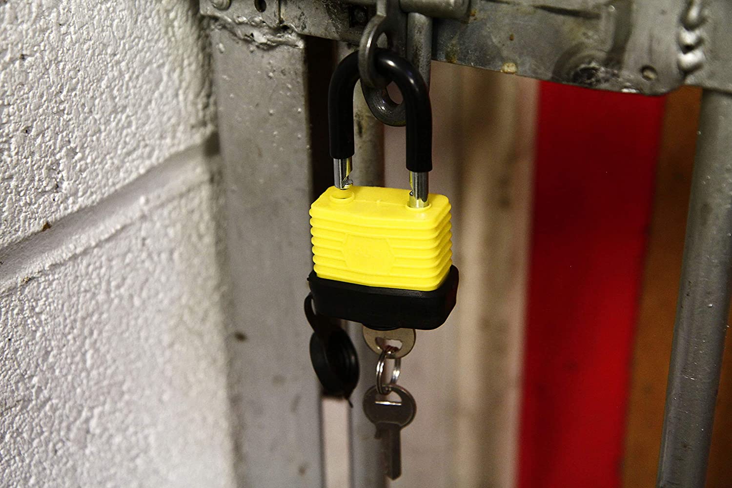 Rolson 66521 40 mm Weather Resistant Padlock, Yellow, 40mm - Image 3
