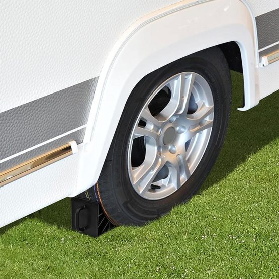 ProPlus Wheel chock plastic with handle set of 2 pieces - Image 2
