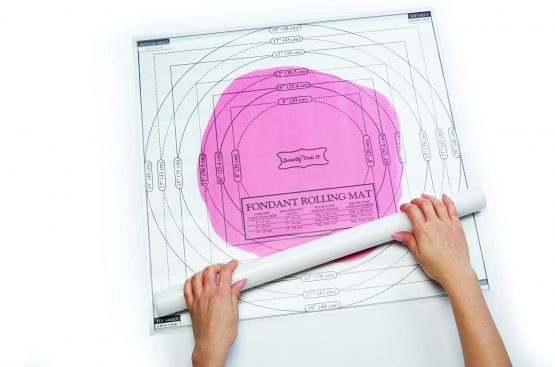 KitchenCraft SDIICINGMAT Sweetly Does It Fondant Icing Rolling Mat with Measurements, Mixture of Several Materials, White, 50 x 50 cm - Image 2