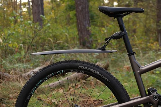 Bbb Cycling Universal Rear Fender for Mountain Cycling Biking | GrandProtect BFD-16R, Black, One Size - Image 4
