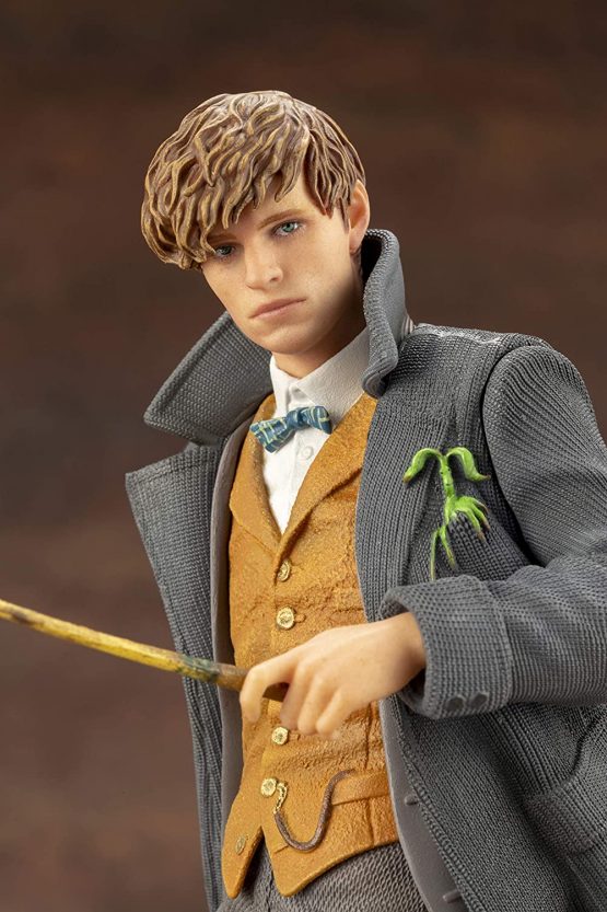 FANTASTIC BEASTS Crimes Of Grindewald Newt Scamander Artfx+ - Image 2