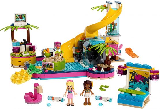 LEGO 41374 Friends Andrea’s Pool Party Set with Andrea and Stephanie Mini-Dolls, DJ Box, Aquarium and Fish - Image 3