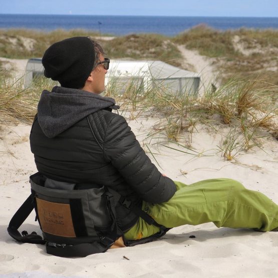 EVENaBAG | Camping Chair with Picnic mat, Shoulder Bag & Diaper Bag - Image 4