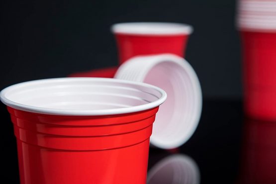 TRESKO® Red American Party Cups Drinking Cups, for Softdrinks Beer Cola Cocktails Beer Pong, Capacity 473 ml, Extra Strong Quality (100 Pack) - Image 3