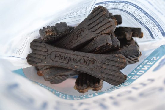ProDen PlaqueOff Mini Dental Bones Vegetable Fusion and Blueberry (20 Pack - 340 g) for Small and Toy Dogs - Image 3
