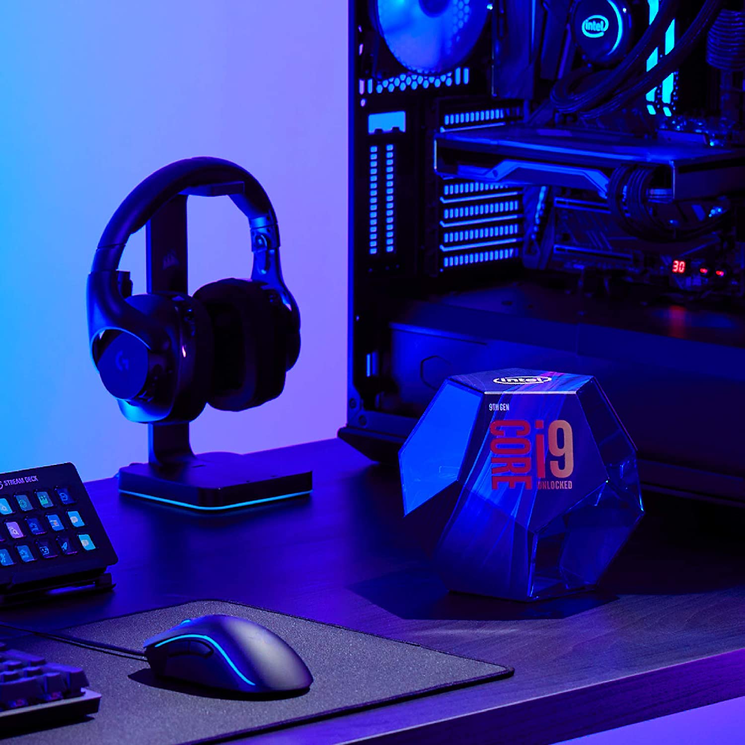 Intel Core i9-9900K Retail - (1151/8 Core/3.60GHz/16MB/Coffee Lake/95W/Graphics), multicoloured, 5,00 GHz - Image 3