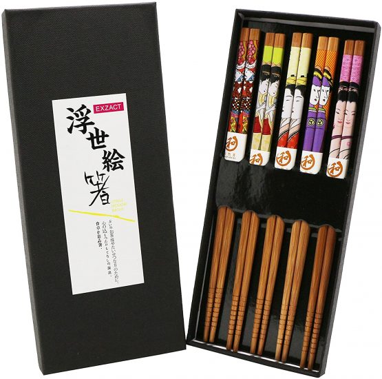 Exzact Chopsticks Gift Set - 5 Pairs of Reusable Natural Bamboo Chopsticks in a Beautiful Black Handmade Box - Decorated Japanese Style