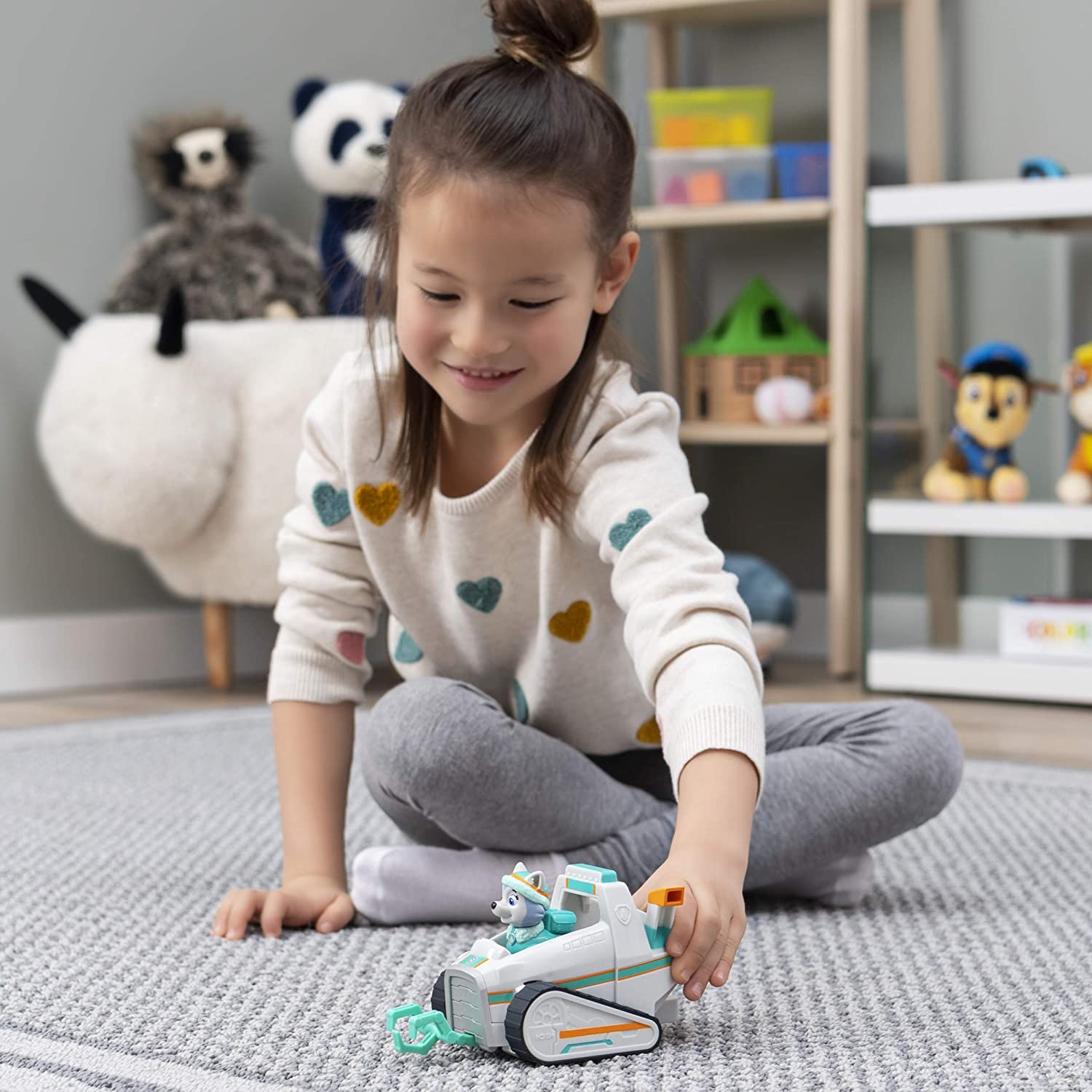 Paw Patrol Everest’s Snow Plough Vehicle with Collectible Figure, for Kids Aged 3 and Up, Grey, Piccolo - Image 3