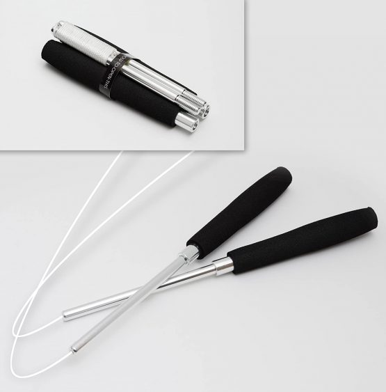 ✓ The Ultimate Bearing Diabolo Set ✓ Triple Bearing Juggling Diabolo ✓ Collapsable Sticks ✓ Online Video ✓ Tin Gift Can - Image 3