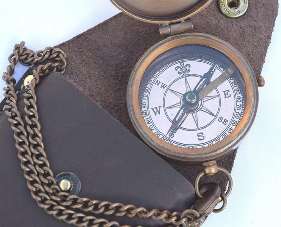 NEOVIVID Engravable Compass, Pocket Compass, Brass Compass with Leather Carry Case, Boy Scouts Compass, Eagle Scout Compass, Pirates Compass, Camping Compass, Gift Compass
